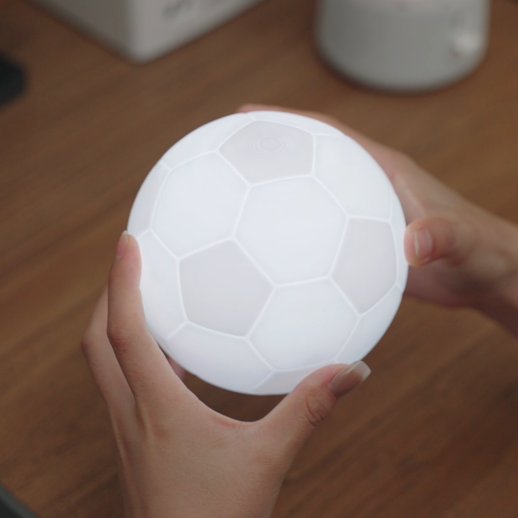 Fußball Lampe – drehender LED-Globus