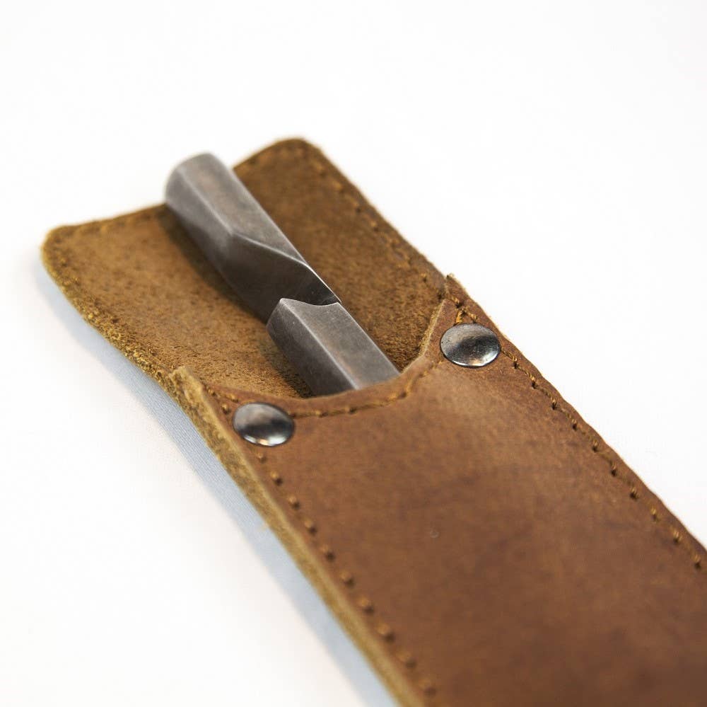 Flaschenöffner mit Büffellederhülle – aus gebranntem Edelstahl, im Geschenketui