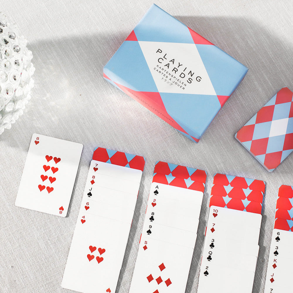 Design Spielkarten-Set in Magnetbox – Doppelter Stil am Spieltisch