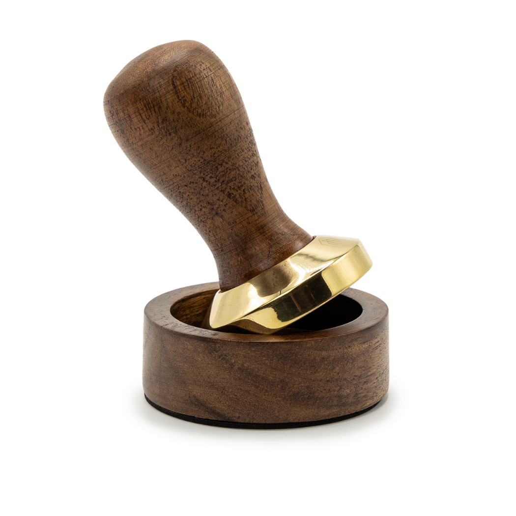 Espresso-Tamper mit Halter – Akazienholz & Messing