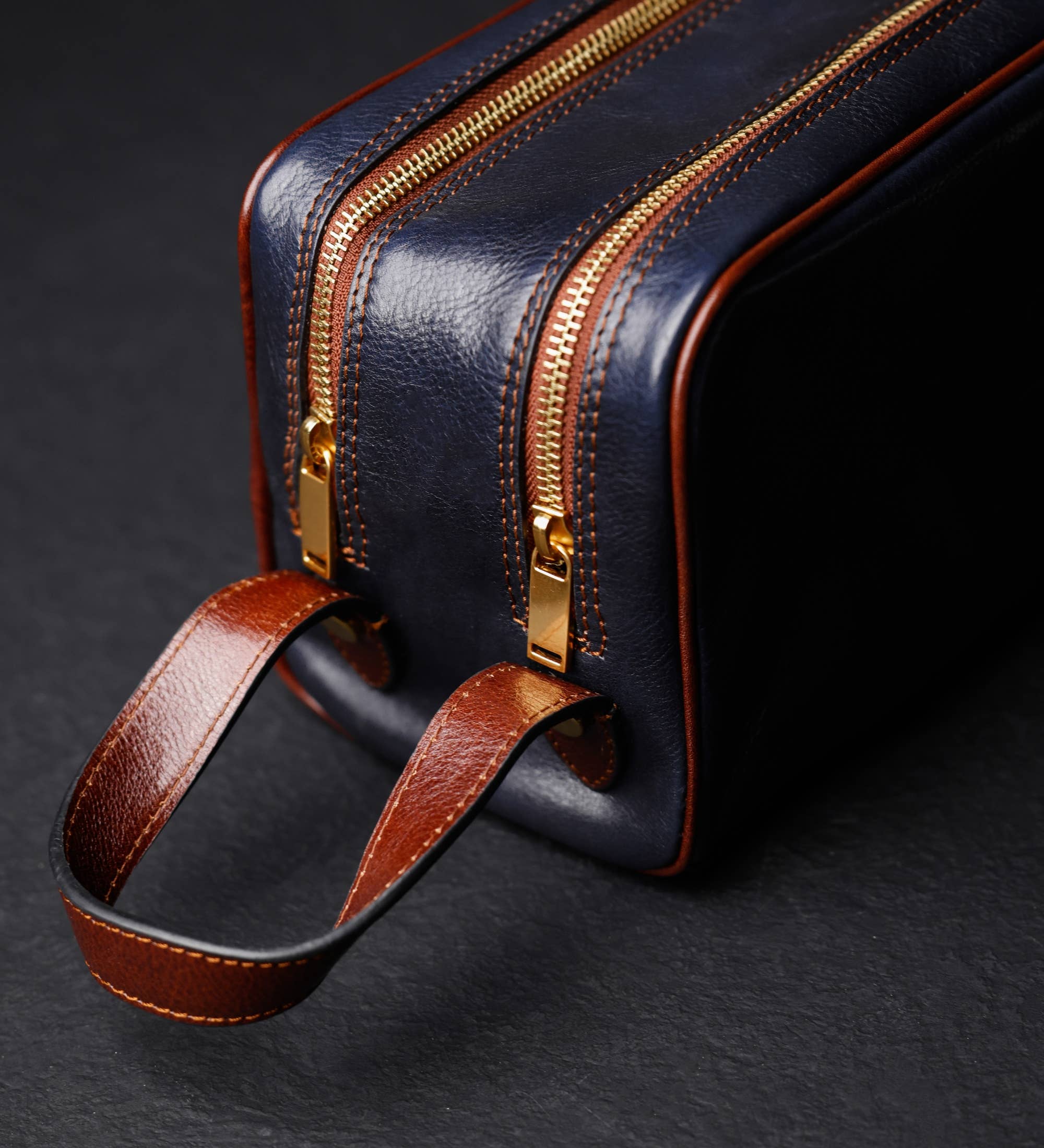 Italienische Kosmetiktasche aus Leder – All the Kings Men
