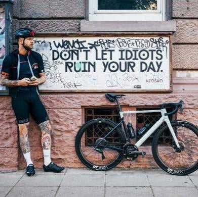 Radfahrer - Set: Buch & Multitool fürs Fahrrad - MANVA - Geschenke für Männer mit Stil & Lebenserfahrung