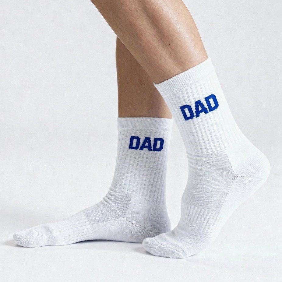 Socken "DAD" - MANVA - Geschenke für Männer mit Stil & Lebenserfahrung