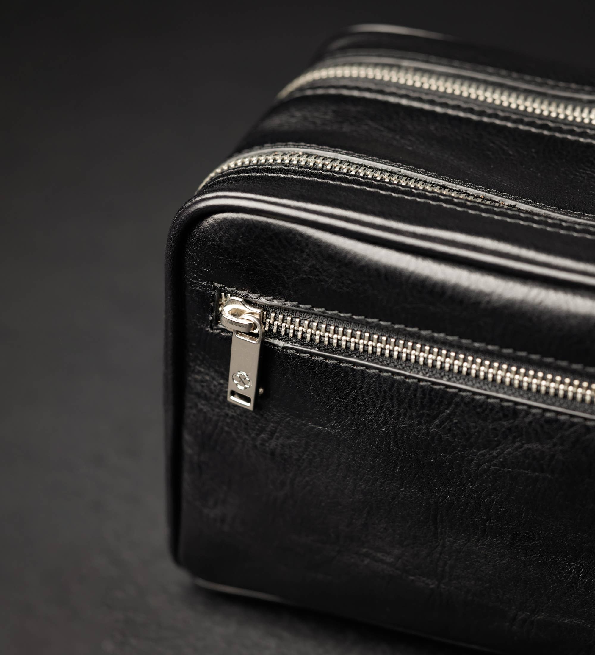 Italienische Kosmetiktasche aus Leder – All the Kings Men