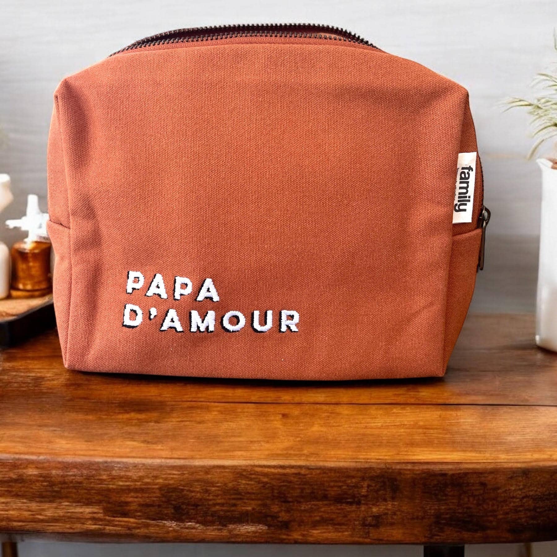 Kulturbeutel „Papa d’Amour“ – aus Bio-Baumwolle, fair produziert