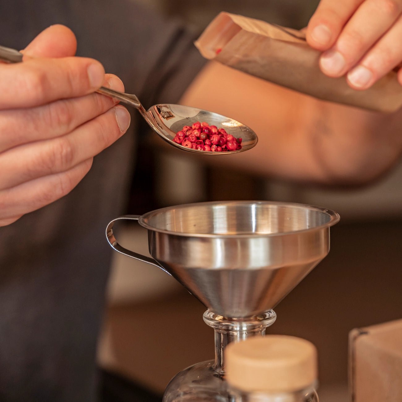 DIY Gin - Set mit Alkohol - MANVA - Geschenke für Männer mit Stil & Lebenserfahrung