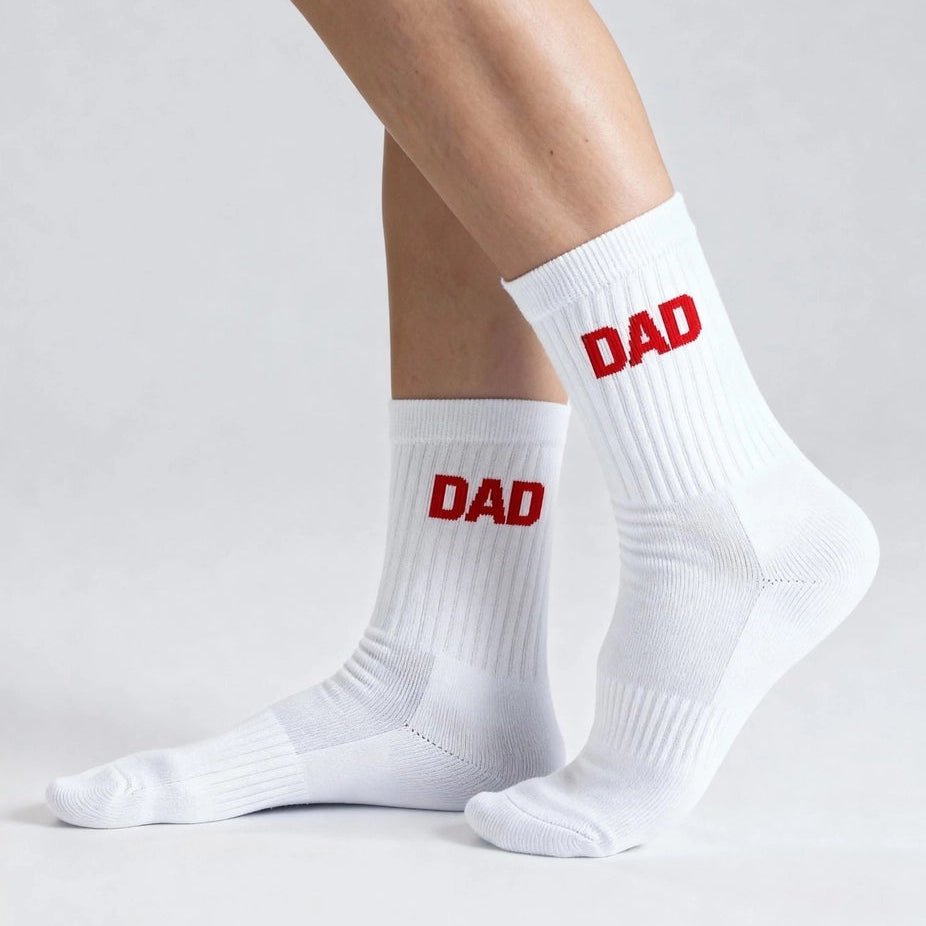 Socken "DAD" - MANVA - Geschenke für Männer mit Stil & Lebenserfahrung