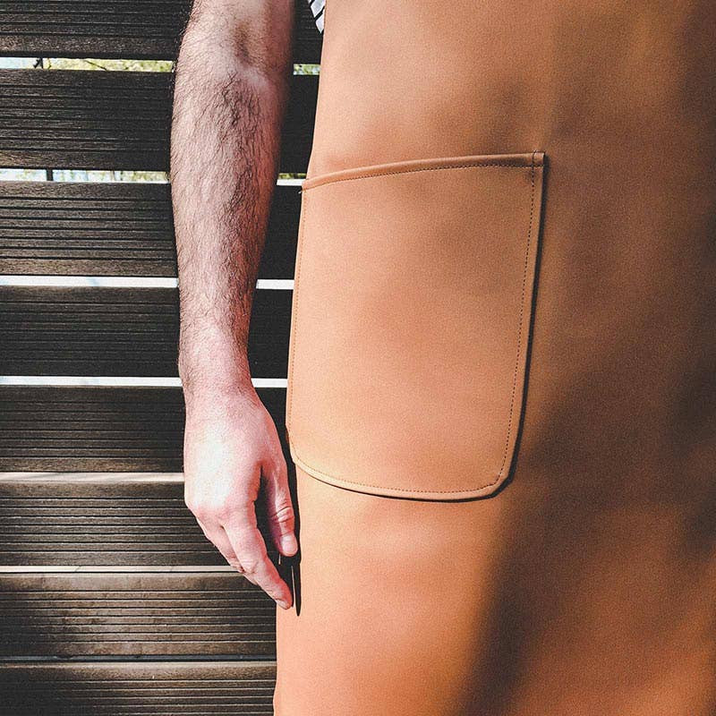 Vegane Schürze aus Kunstleder - MANVA - Geschenke für Männer mit Stil & Lebenserfahrung